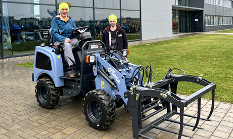 MONA auf einem Heumilch Betrieb im Allgäu
