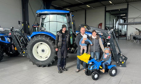 Familie Taube bekommt einen New Holland T4.75S