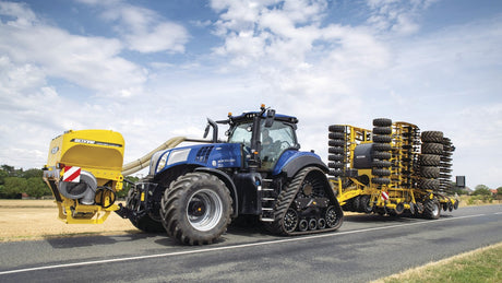 New Holland T8