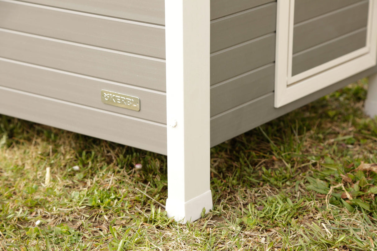 Kerbl ECO-Kunststoffstall Barney für Hühner, 137 x 73 x 83 cm 1 Stück 81731