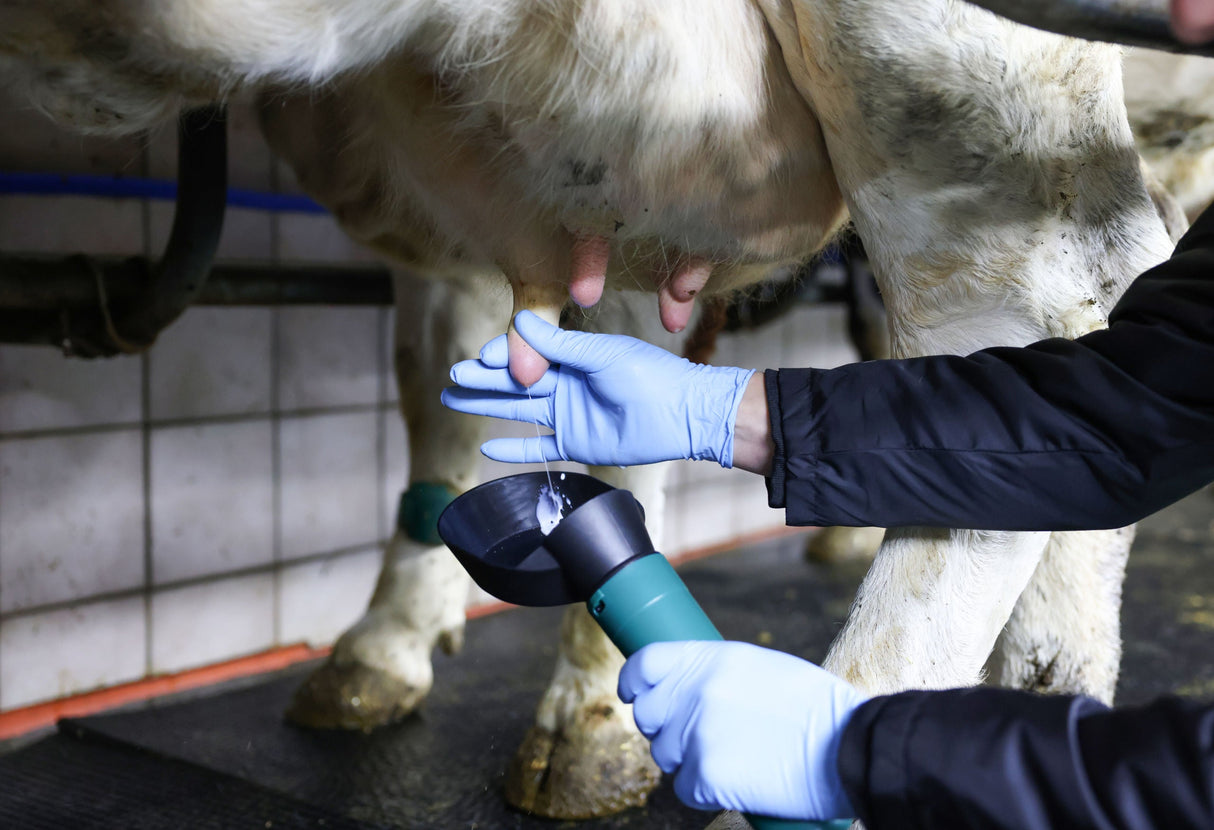 Kerbl Vormelkbecher - 15678