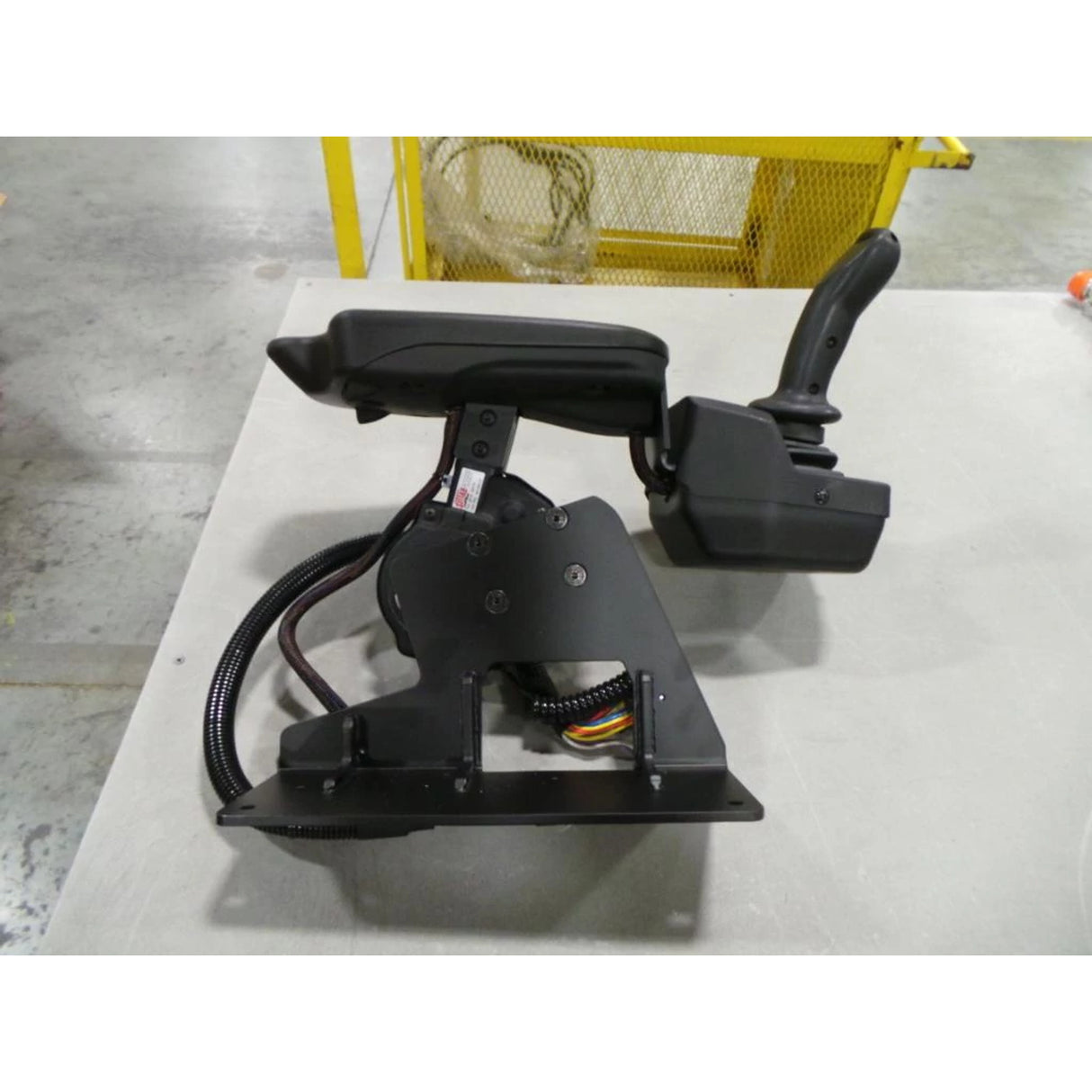 Original New Holland CNH Ersatzteil Nummer 48134613 ARMLEHNE