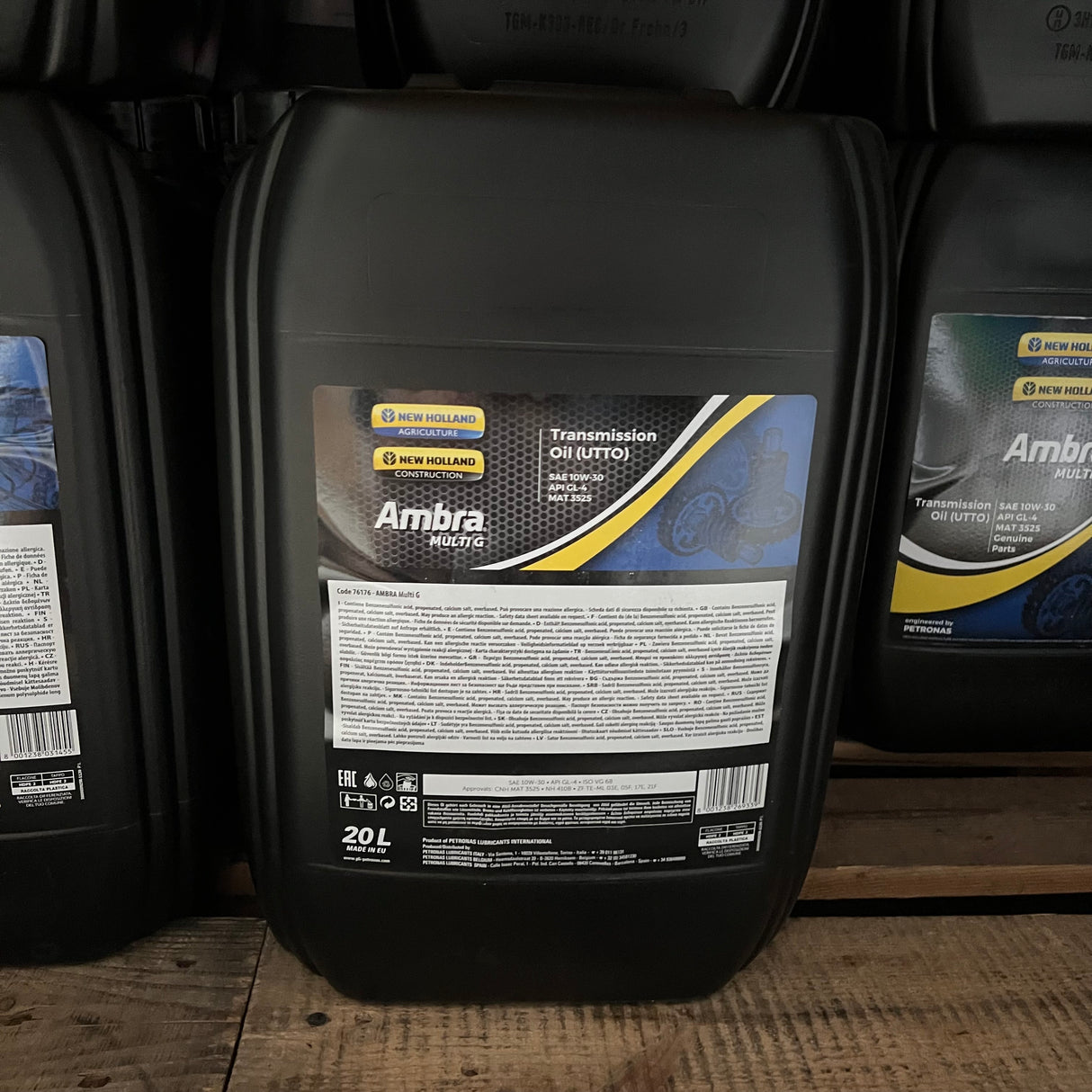 Ambra New Holland UTTO Öl Multi G Getriebeöl 10W-30 - 20 Liter - 81208R41EU