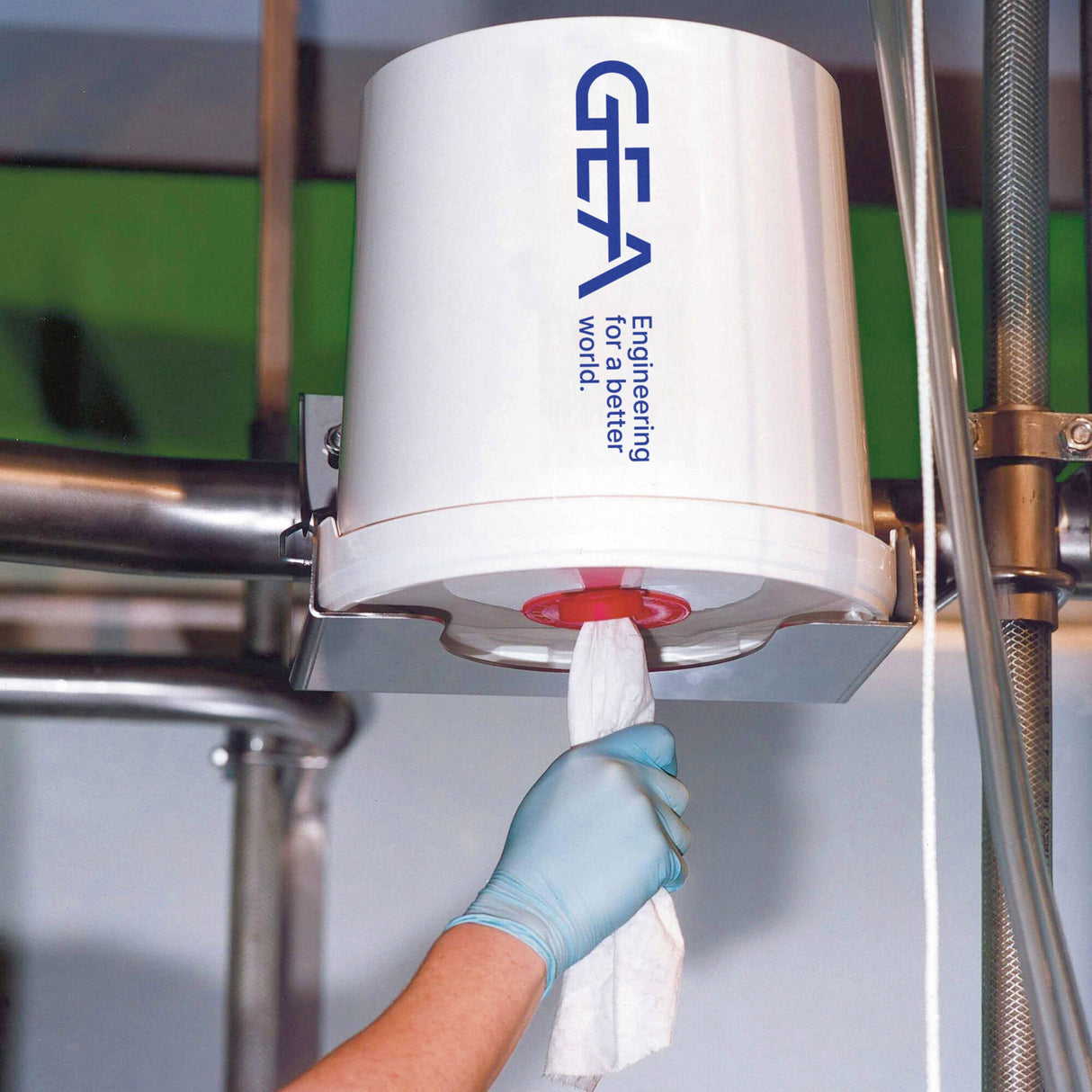 GEA Eimer mit Deckel mit Nadelöffnung für feuchtes Euterpapier 15837-GEA - 7315-4974-400 (15786-GEA / 73154974400)