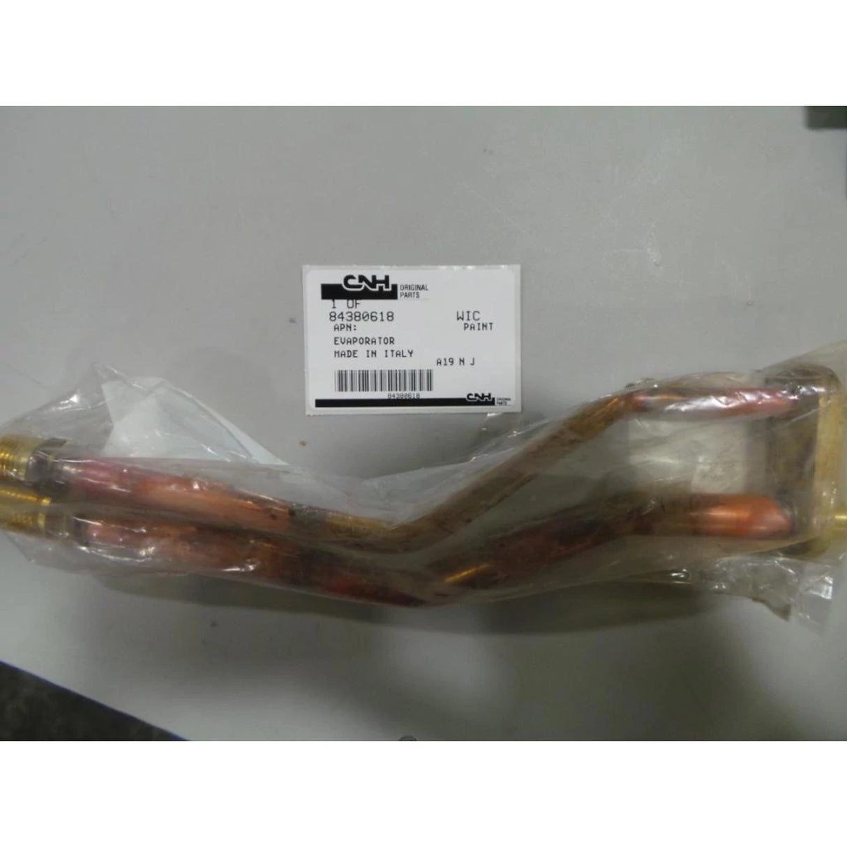 New Holland original Ersatzteil ROHR 84380618