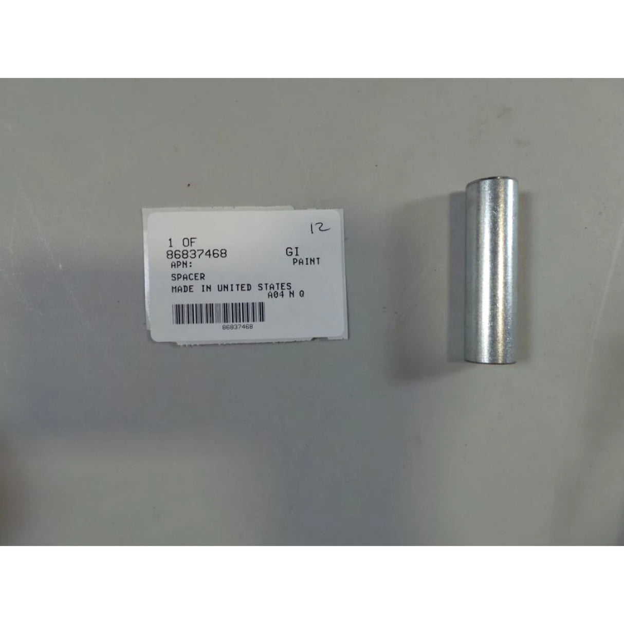 Original New Holland CNH Ersatzteil Nummer 86837468 DISTANZSTÜCK