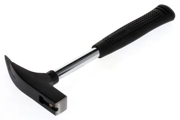 Carpenter's hammer with magnet
