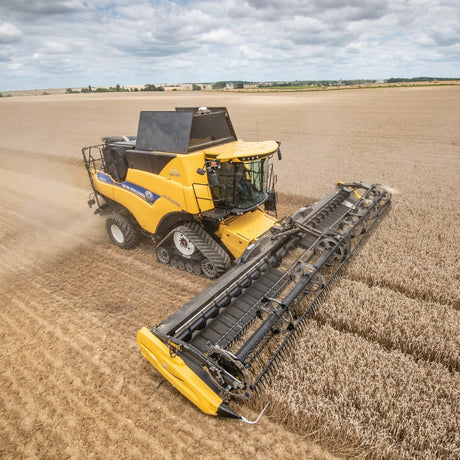 New Holland CR8.90 Revelation Mähdrescher