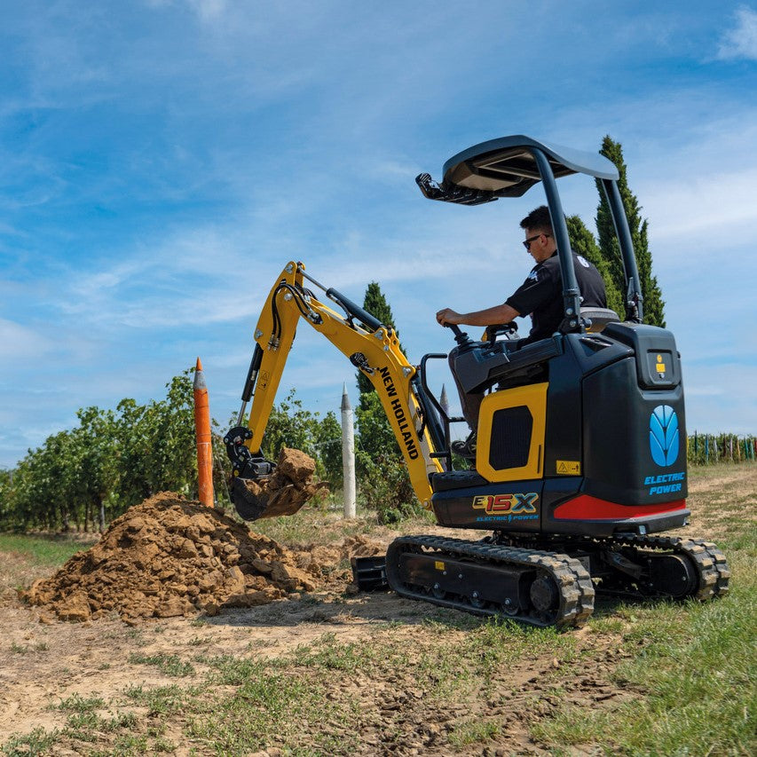 New Holland E15X ElectricPower