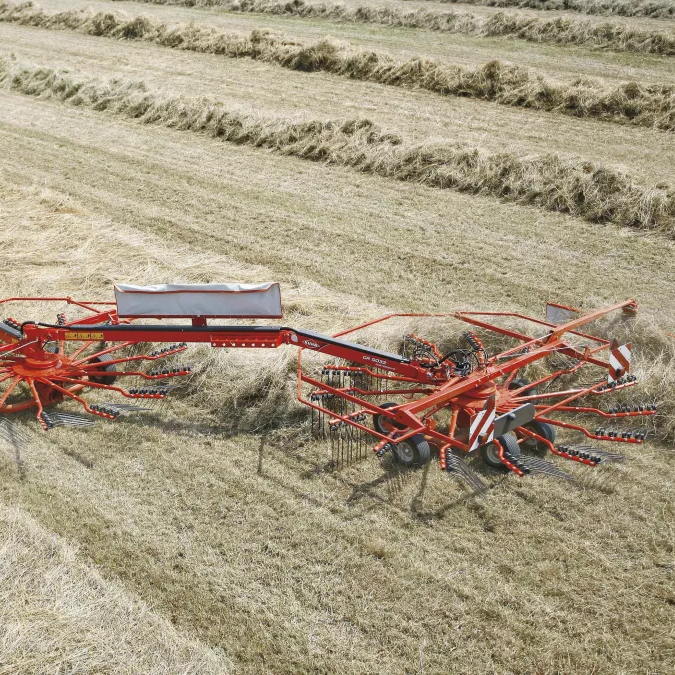 KUHN GA 1032+ Schwader