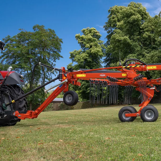 KUHN GA 1032+ Schwader