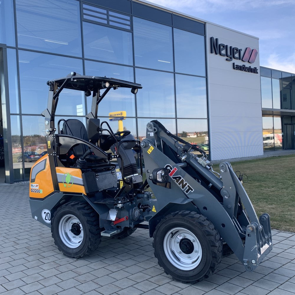Electric wheel loader G2200E