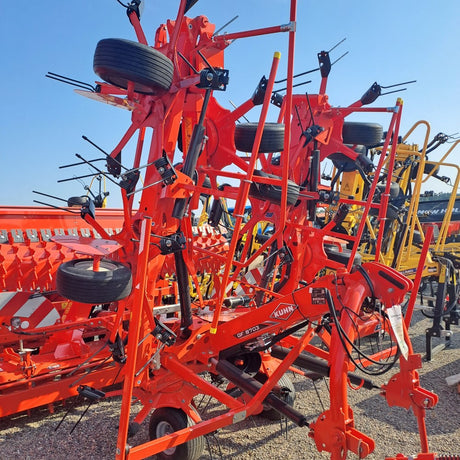 KUHN GF 8703 Heuer