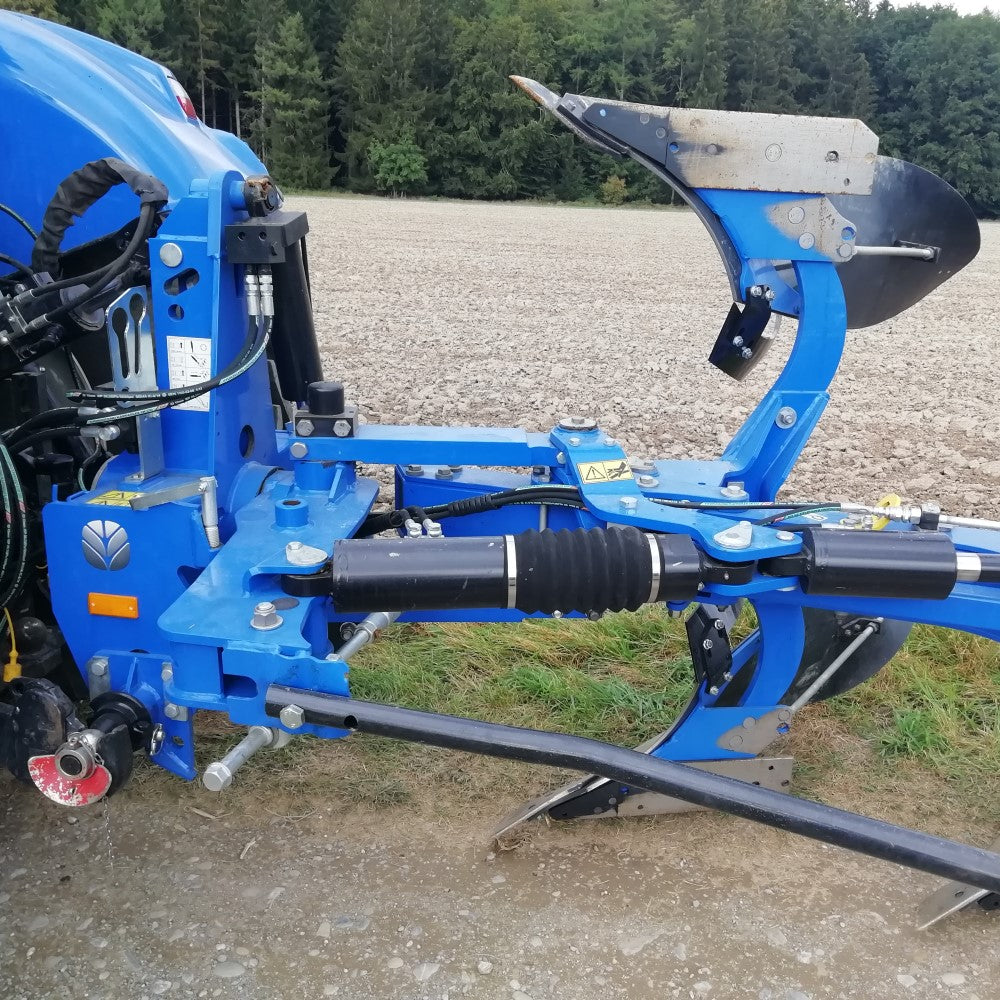 New Holland PH Pflug