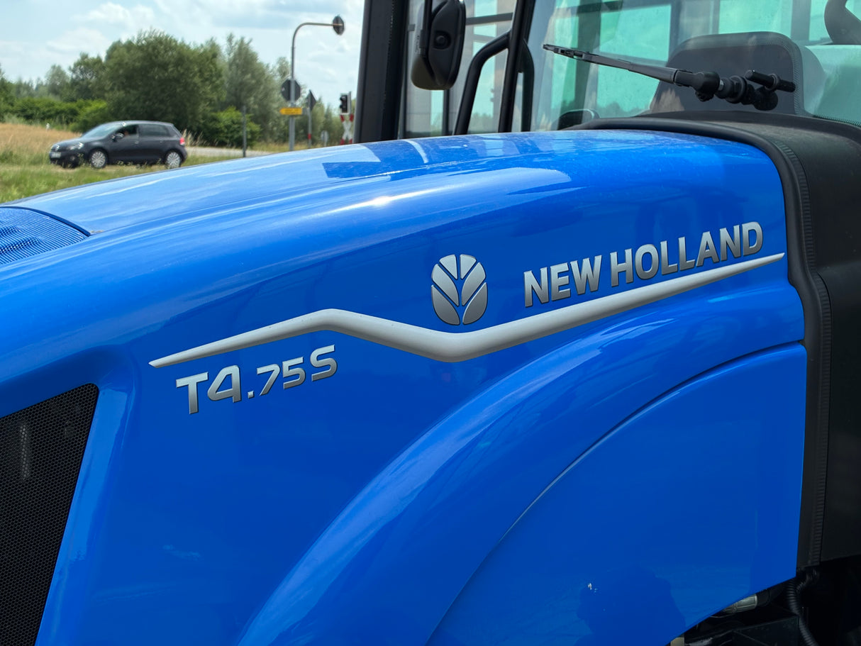 New Holland T4.75S Traktor