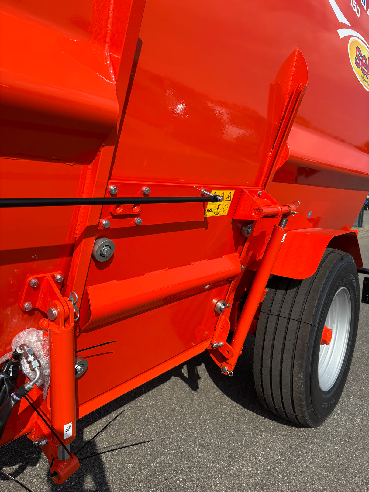 Seko Samurai 7 Unifeed gezogener Futtermischwagen horizontal