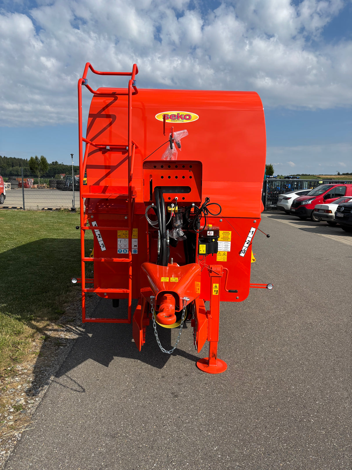 Seko Samurai 7 Unifeed gezogener Futtermischwagen horizontal