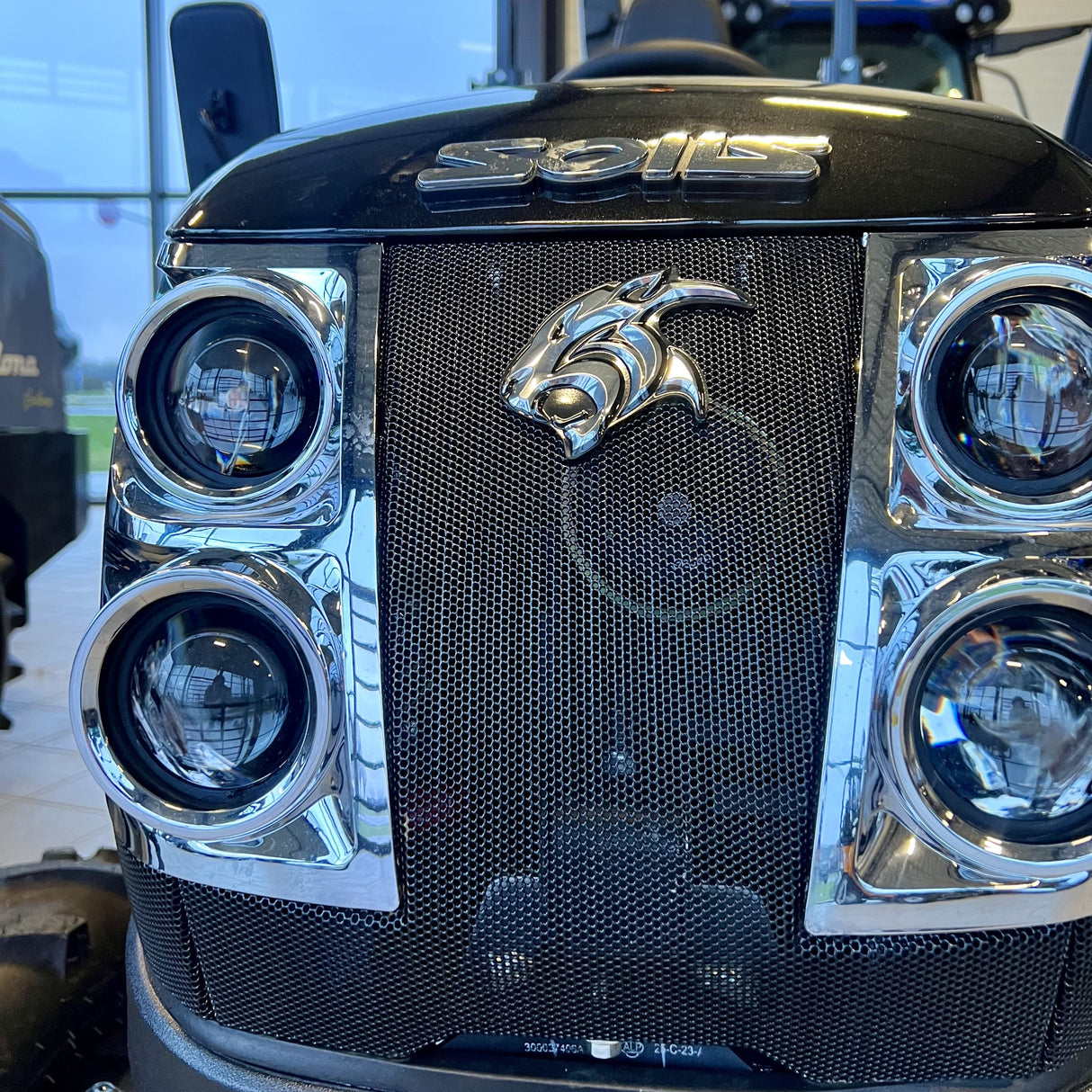 Solis 26 HST Black Panther