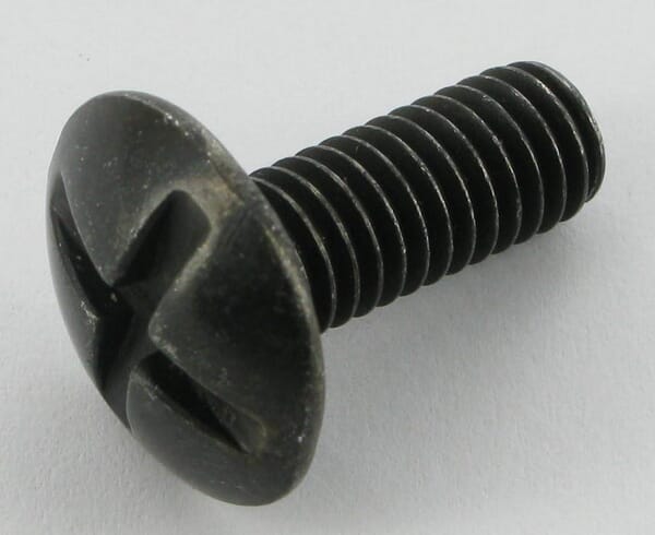 Screw M6x15