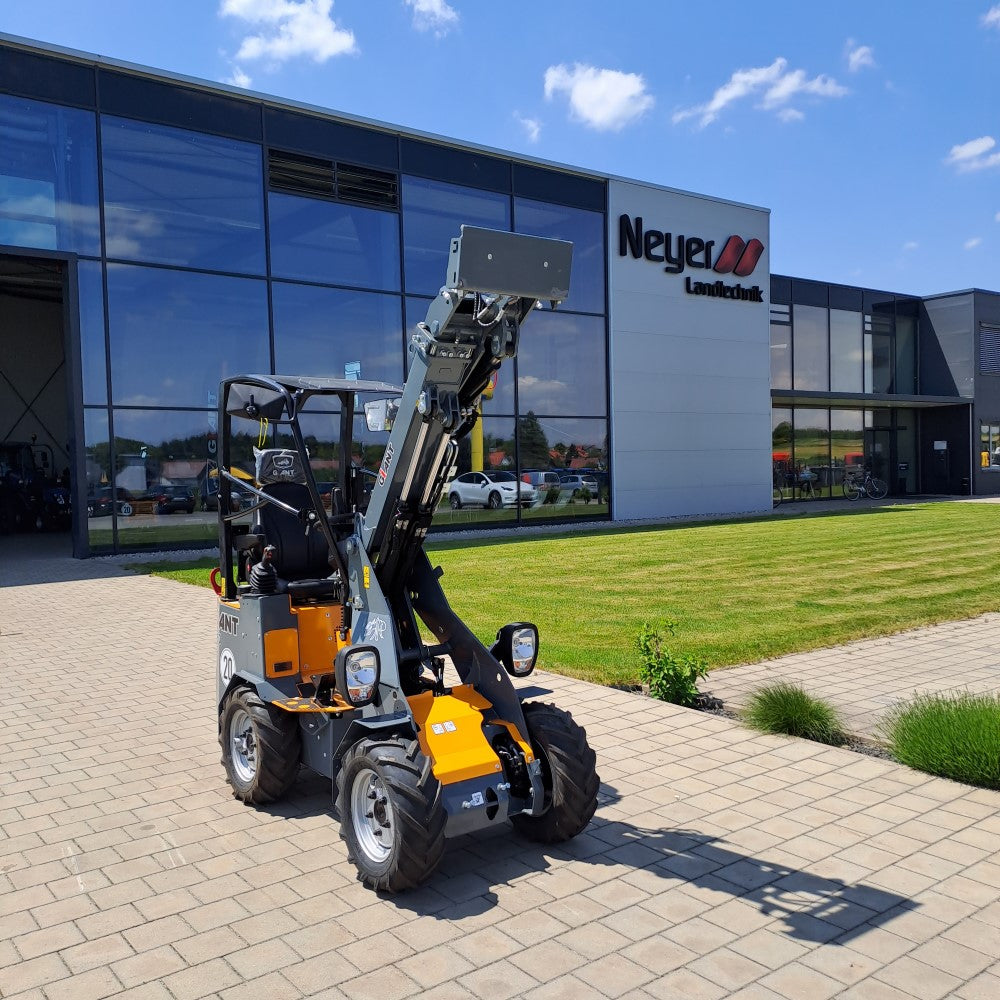 Telescopic wheel loader G1100 TELE