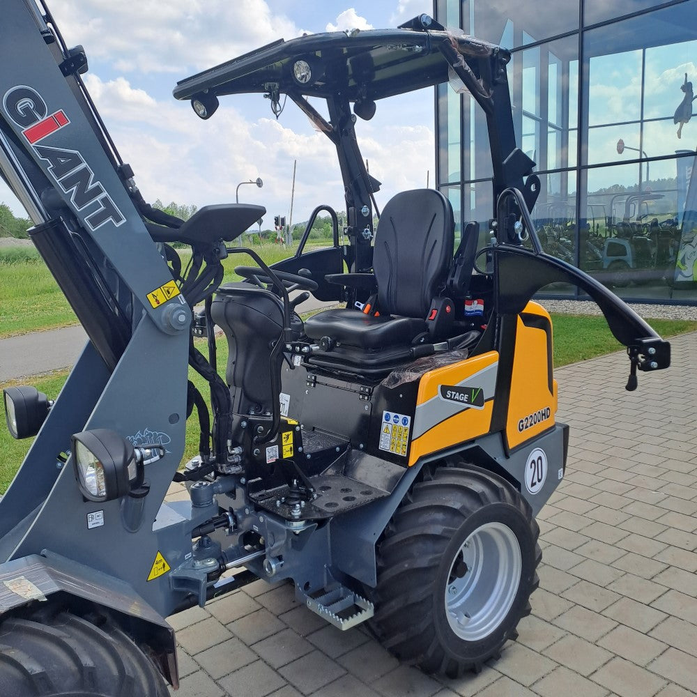 Wheel loader G2200 HD