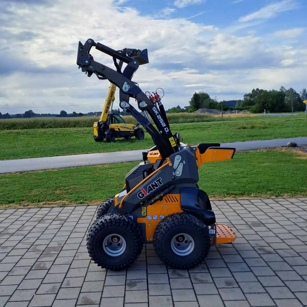 Tobroco GiANT Skidsteer SK 252 D