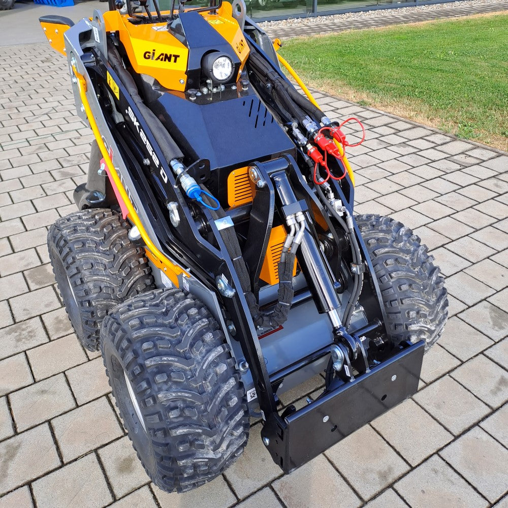 Tobroco GiANT Skidsteer SK 252 D