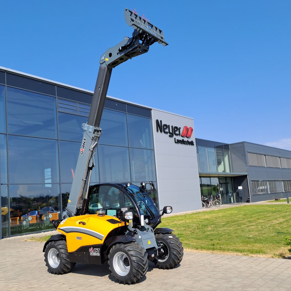 Tobroco GiANT Teleskoplader GT5048