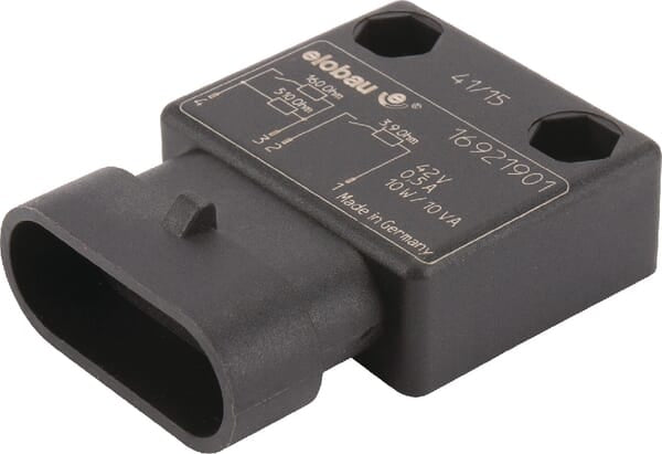 Trailer coupling control switch