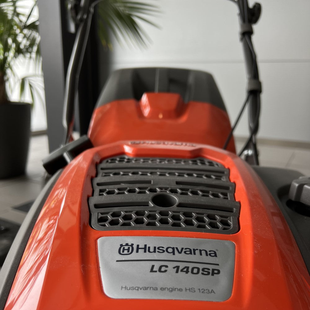 Husqvarna LC 140SP Benzin-Rasenmäher 970 48 82-01