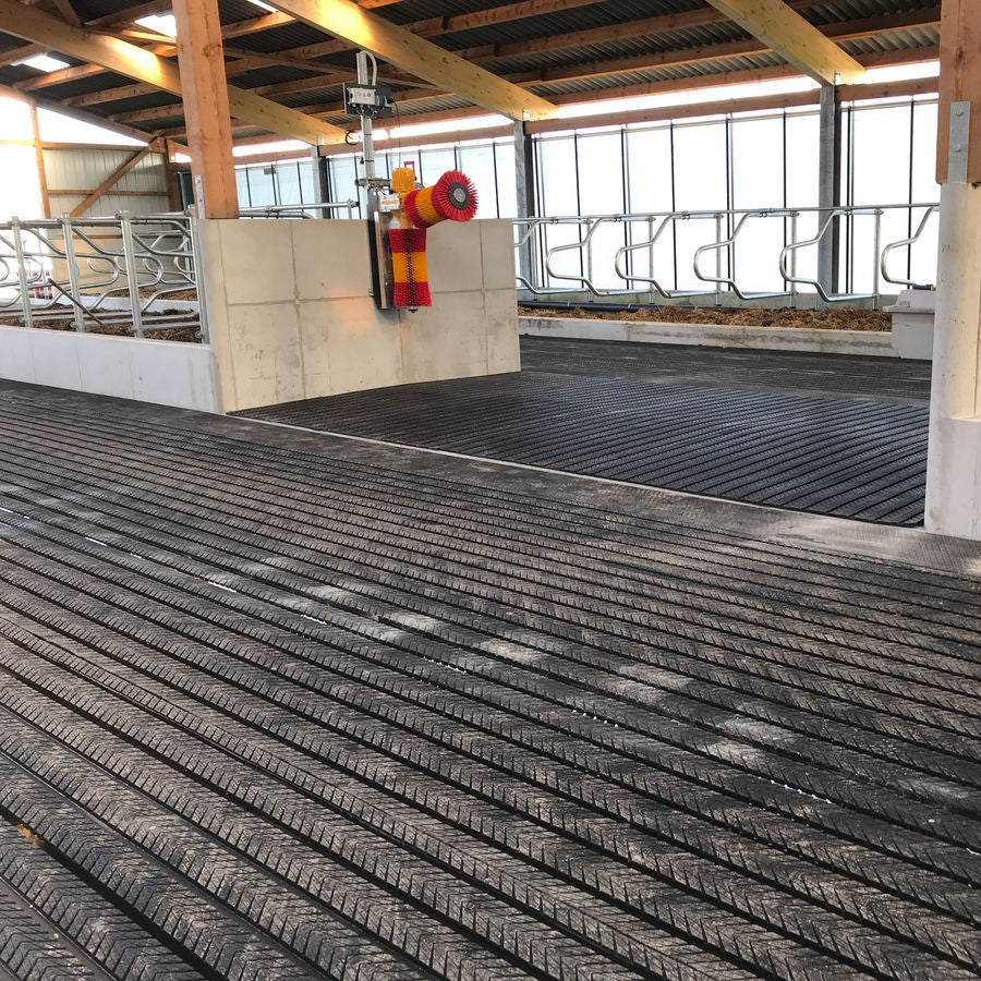 Magellan walkway flooring