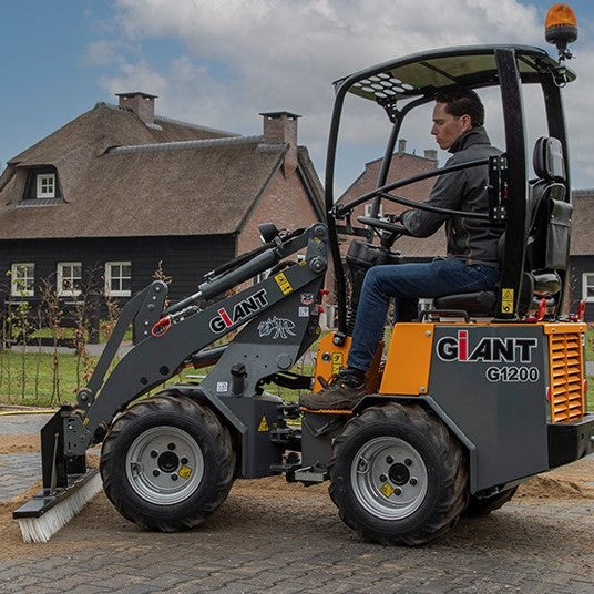 Wheel loader G1200