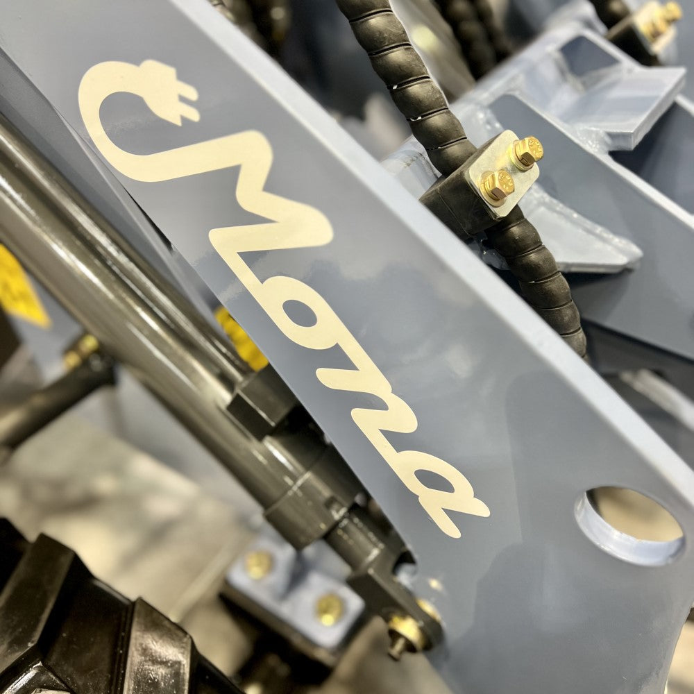 MONA Lunar elektrischer Hoflader