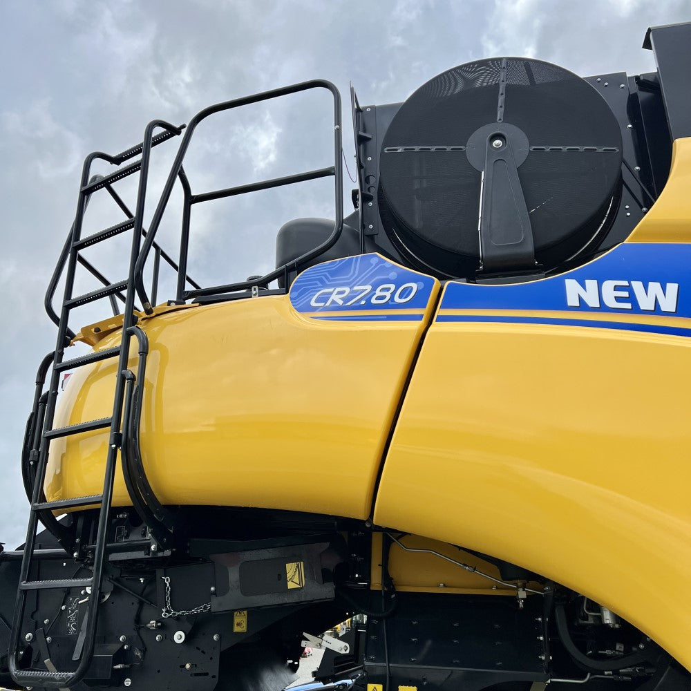 New Holland CR7.80 Revelation Mähdrescher