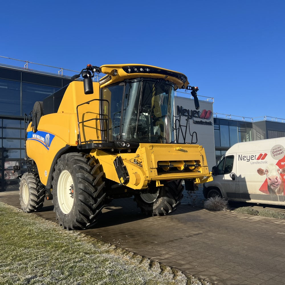 New Holland CX8.90 Mähdrescher