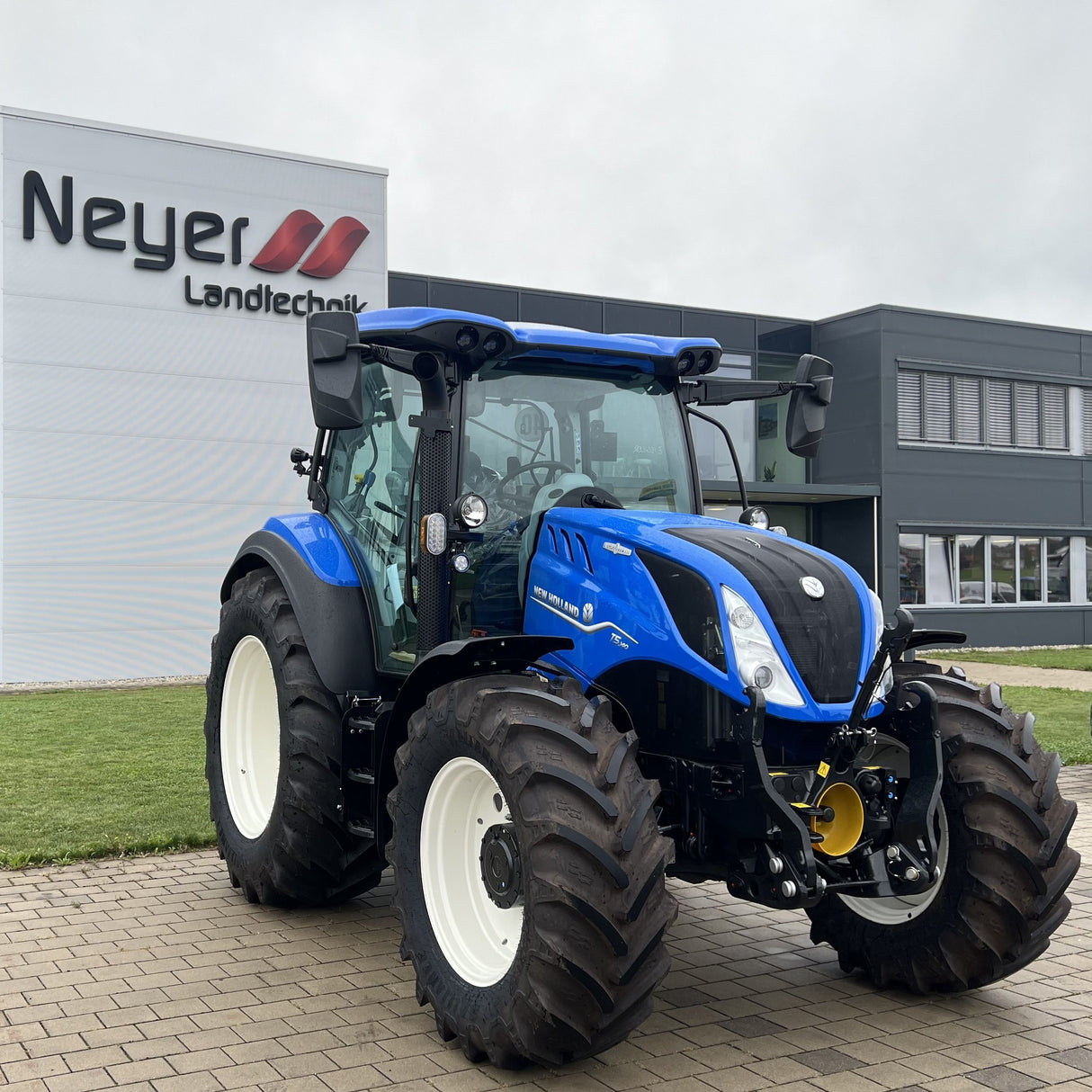 New Holland T5.140 AutoCommand Traktor - Vorführer -
