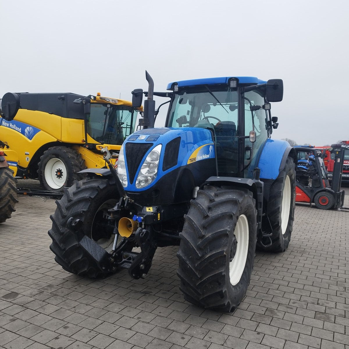 New Holland T6090 PowerCommand Traktor Baujahr 2010 gebraucht