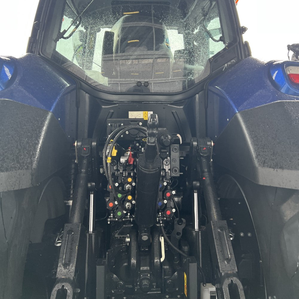 New Holland T7.315 HD Traktor