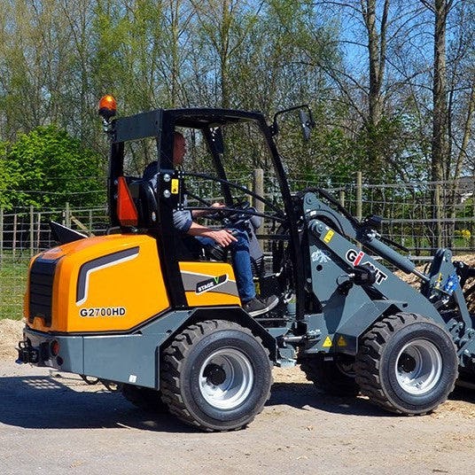 Tobroco GiANT Radlader G2700 HD