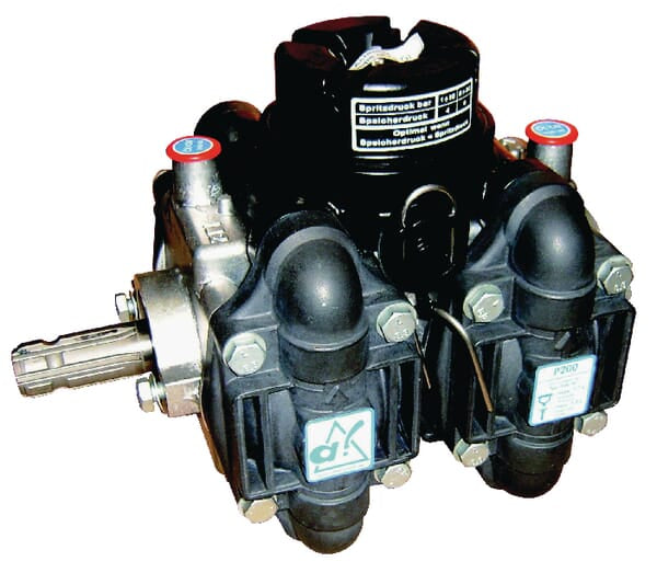 KUBOTA Kolbranpumpe P2020 R. RG00039683