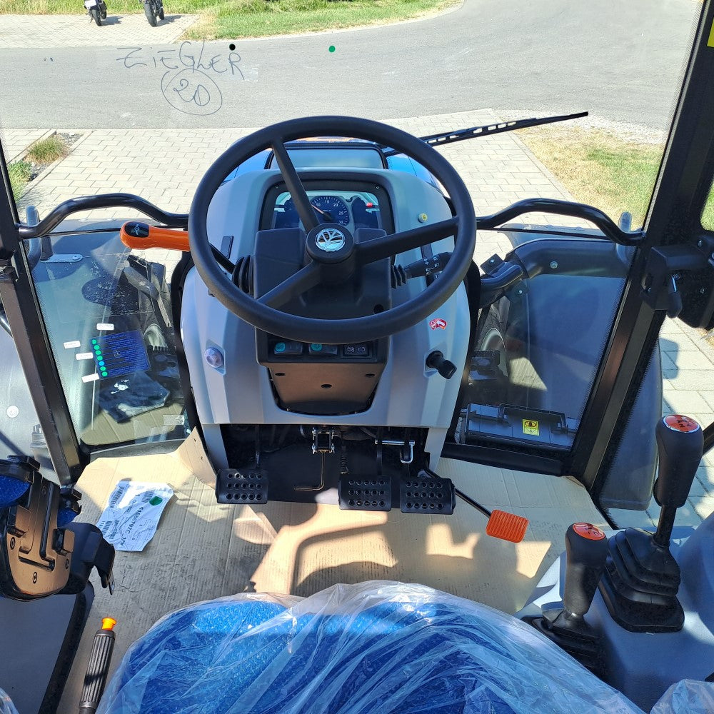 New Holland T4.75S Traktor im Angebot