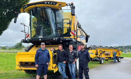 Ein New Holland CX8.80 für Familie Schwellinger