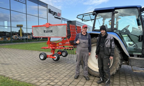 Ein neuer Kuhn Schwader für unseren Kunden aus Daugendorf