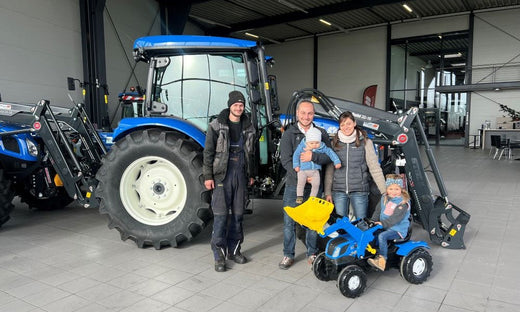 Familie Taube bekommt einen New Holland T4.75S