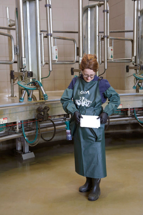 GEA Melkschürze, mit Taschen Größe S, 110x118cm - 7315-0680-000 (15616-GEA / 73150680000)