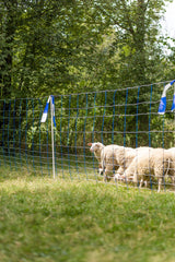 Kerbl Herdenschutzband blau/weiß, geblockt, 80mm, 100 m Rolle 27239