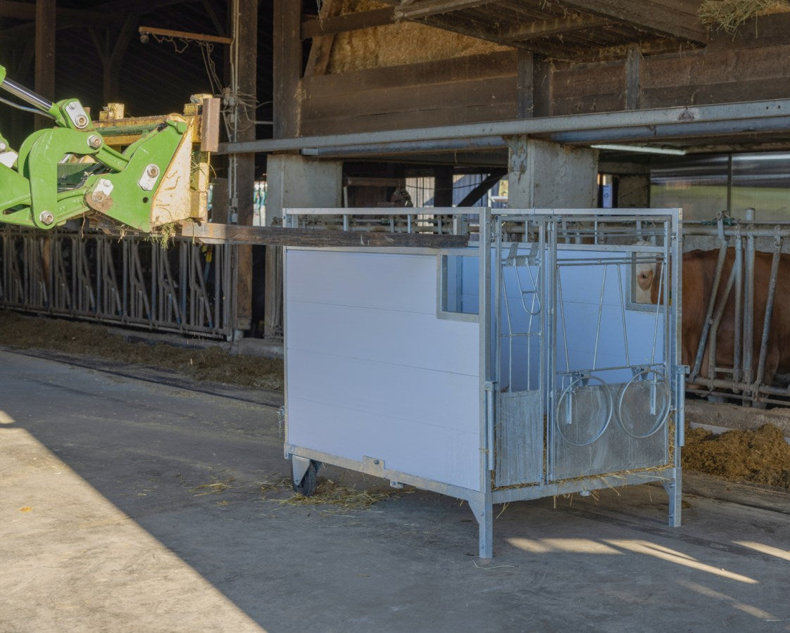 Kerbl Kälberbox groß Premium mit schwenkbarem Boden 160 x 100 cm - 14604