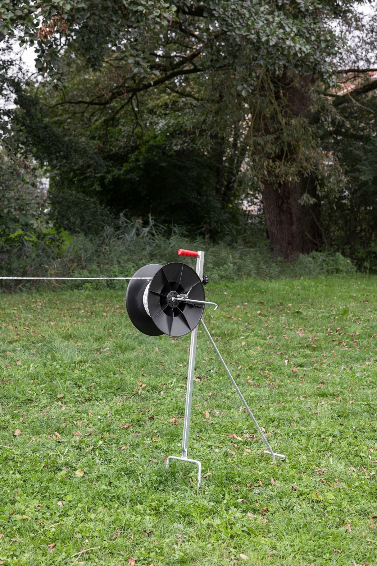 Kerbl Haspel 44271 mit Griff und Aufnahme für Montage am Ständer - 44267