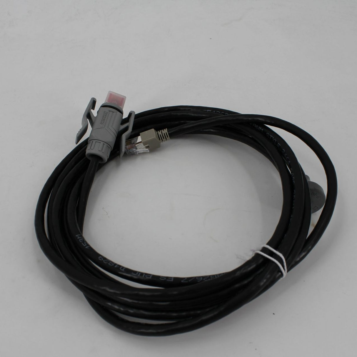 Câble de données complet.