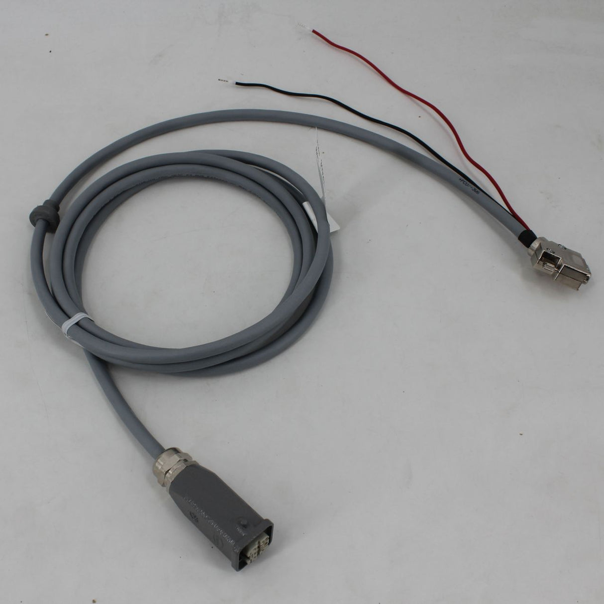 Câble de données complet.